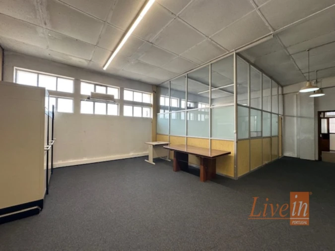 Escritório para Arrendamento em Mafra