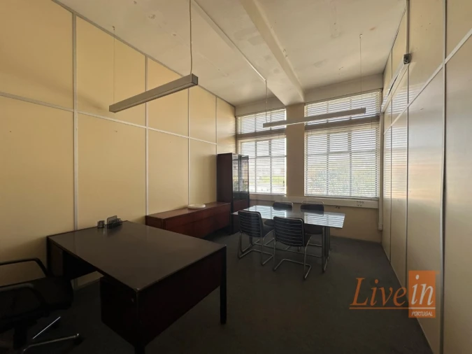 Escritório para Arrendamento em Mafra Foto 7