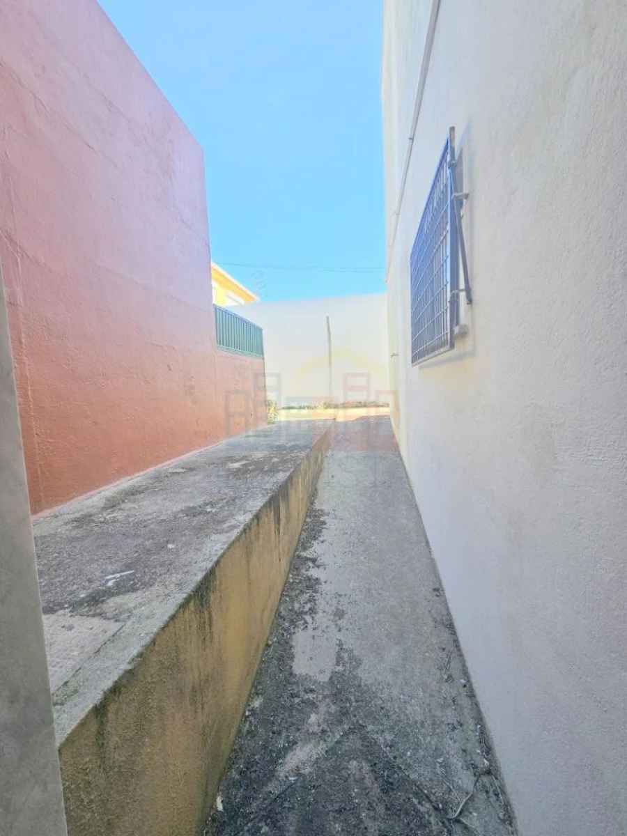 Apartamento T4 para Venda em Gaio-Rosário e Sarilhos Pequenos Foto 8