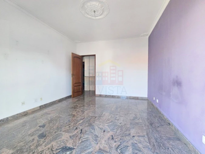 Apartamento T4 para Venda em Gaio-Rosário e Sarilhos Pequenos Foto 5