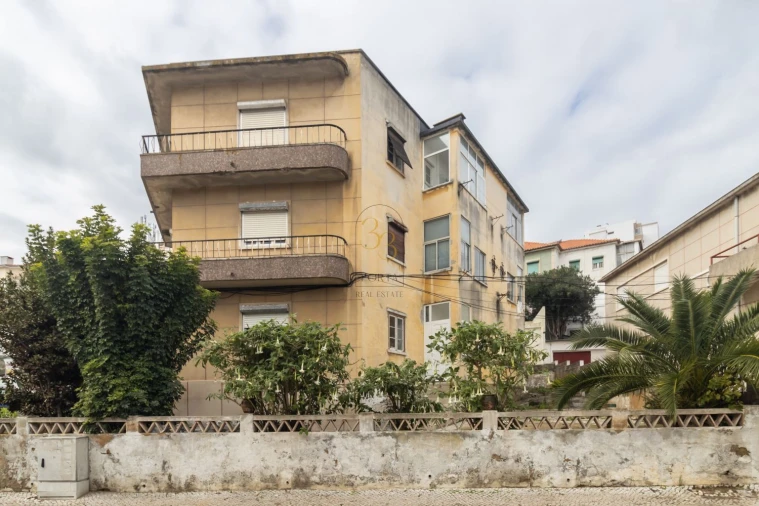 Apartamento T2 para Venda em Almada, Cova da Piedade, Pragal e Cacilhas Foto 1