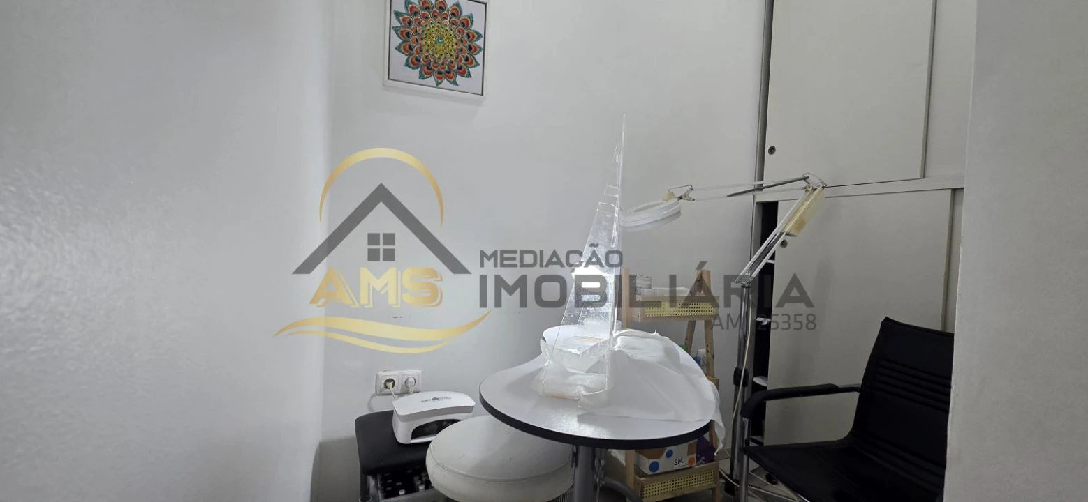 Loja para Trespasse em Fafe Foto 5