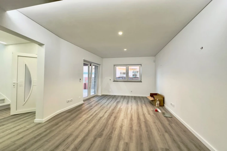 Moradia T3 para Venda em Alcabideche Foto 4