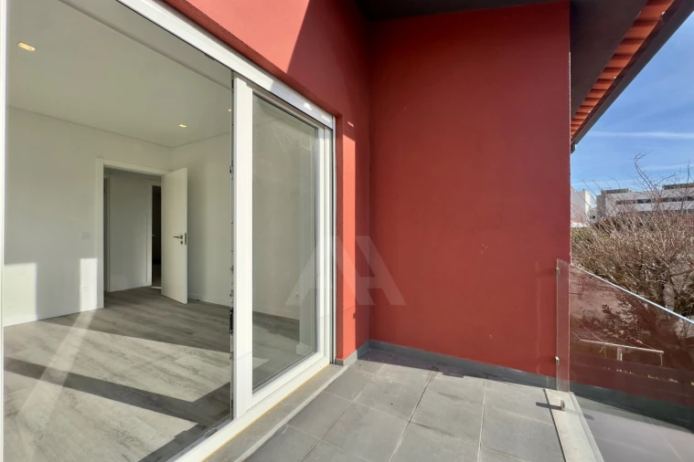 Moradia T3 para Venda em Alcabideche Foto 13