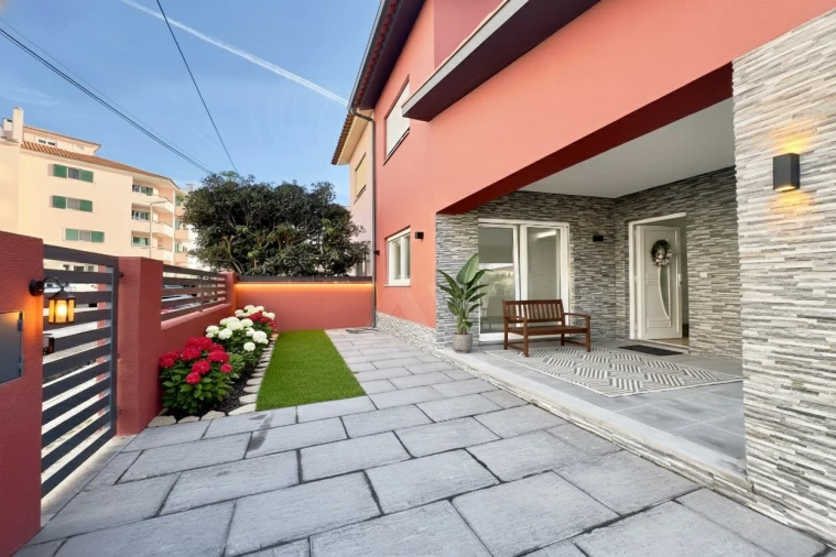 Moradia T3 para Venda em Alcabideche Foto 27