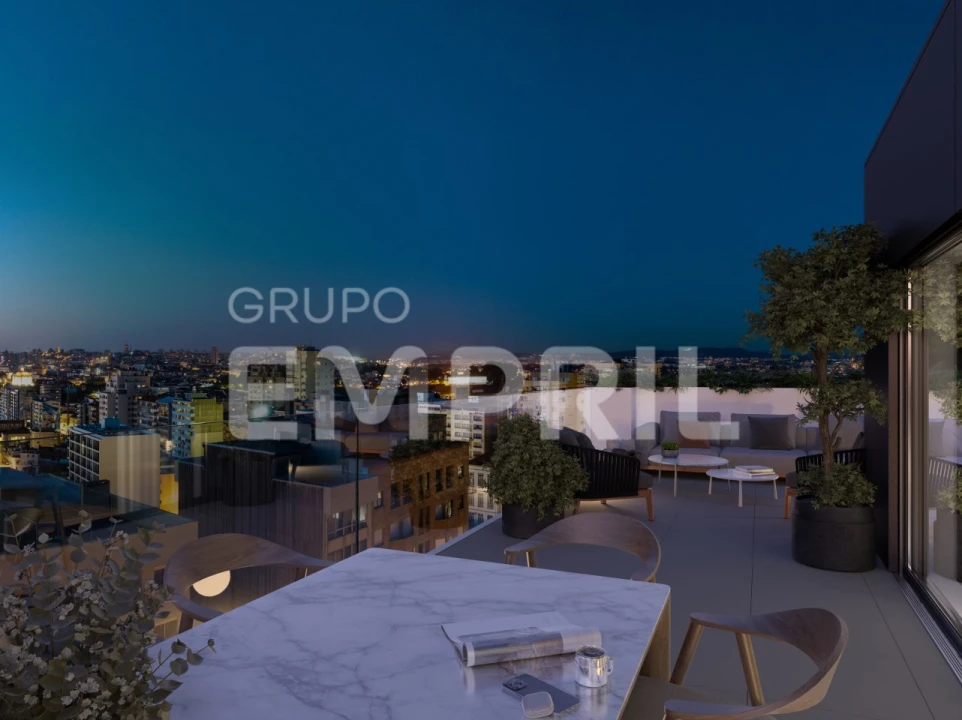 Apartamento T4 para Venda em Santa Marinha e São Pedro da Afurada Foto 2