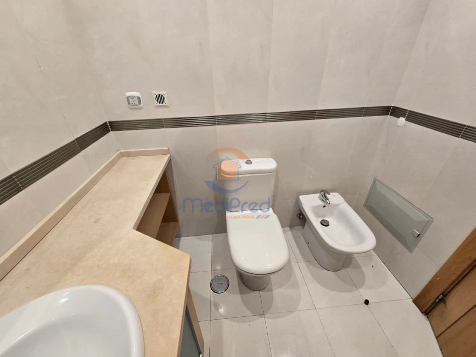 Apartamento T3 para Arrendamento em Odivelas Foto 20