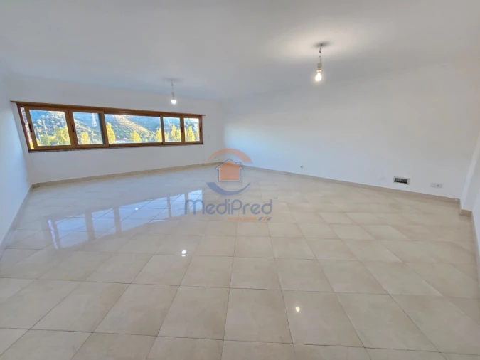 Apartamento T3 para Arrendamento em Odivelas Foto 1