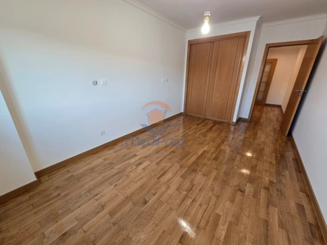 Apartamento T3 para Arrendamento em Odivelas Foto 13