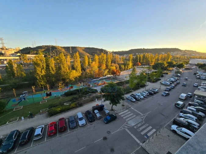 Apartamento T3 para Arrendamento em Odivelas Foto 4