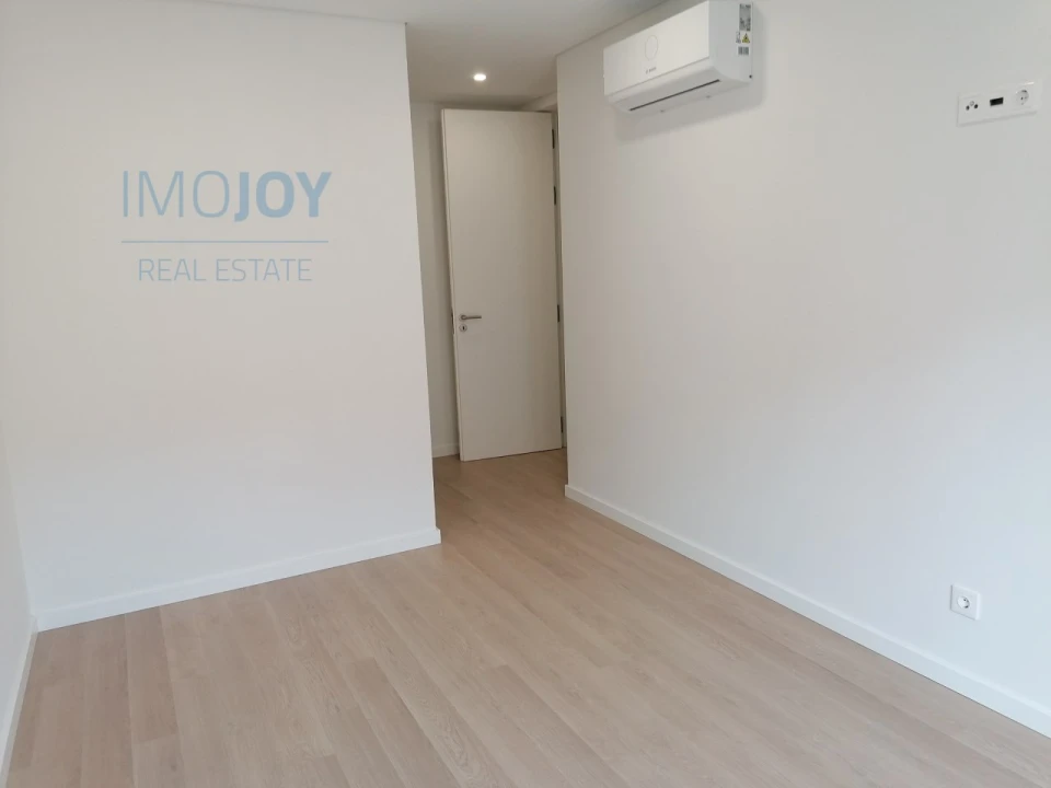 Apartamento T2 para Arrendamento em Águas Livres Foto 21