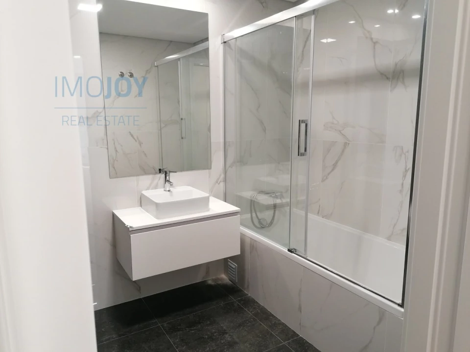 Apartamento T2 para Arrendamento em Águas Livres Foto 25