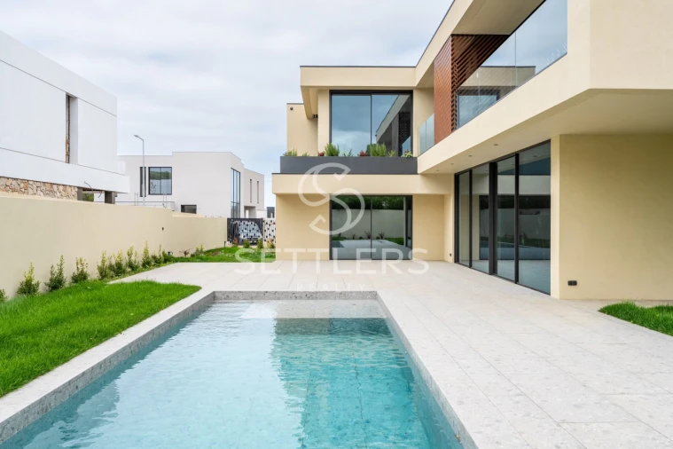 Moradia T5 para Venda em Cascais e Estoril Foto 22