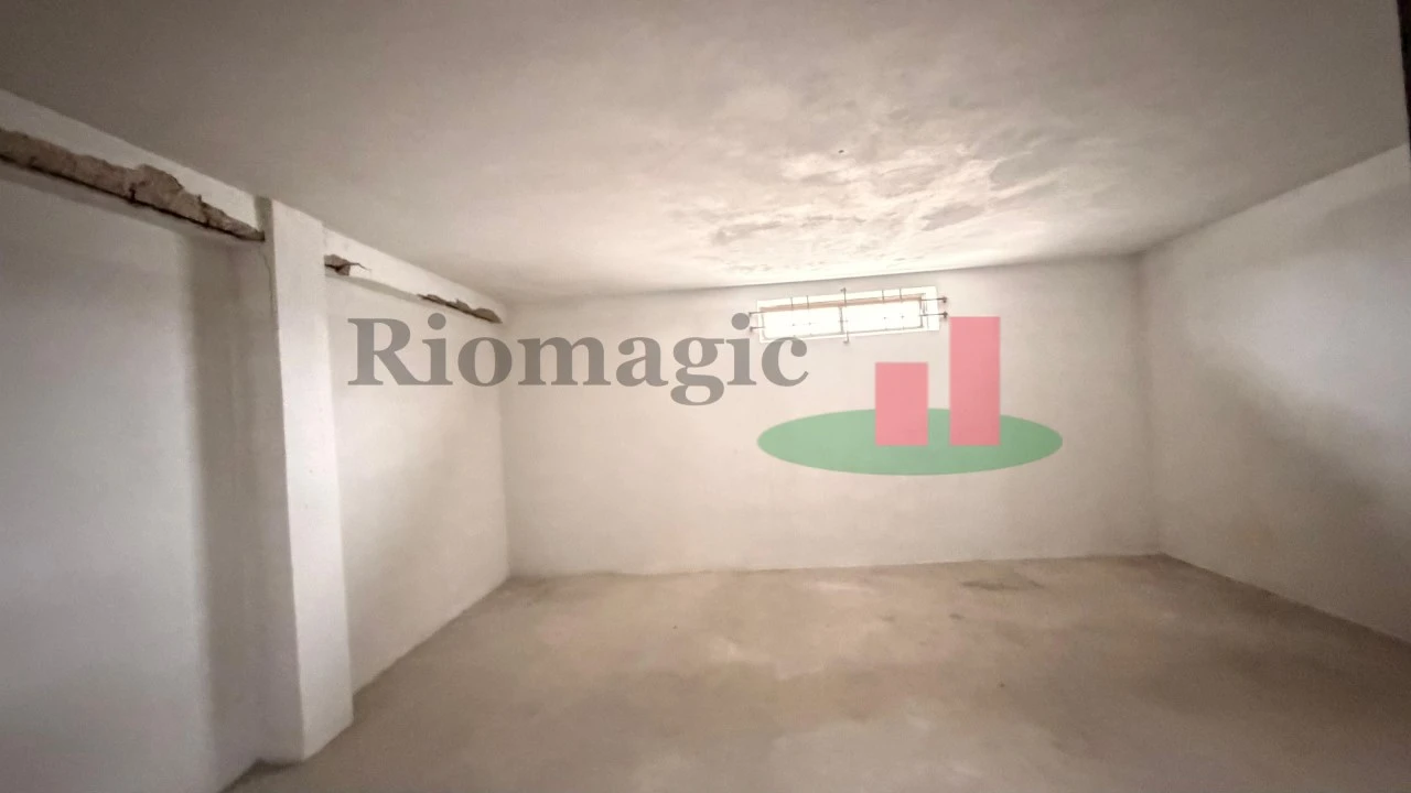 Garagem para Venda em São Martinho do Porto Foto 7