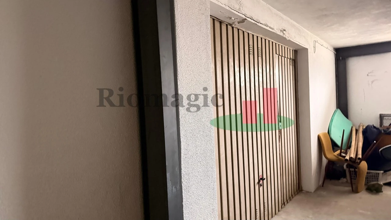 Garagem para Venda em São Martinho do Porto Foto 10