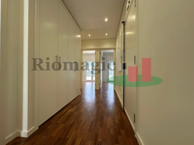 Apartamento T2 para Arrendamento em Algés, Linda-A-Velha e Cruz Quebrada-Dafundo Foto 21