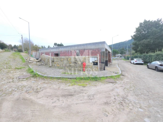 Moradia T3 para Venda em Vilar de Mouros Foto 22