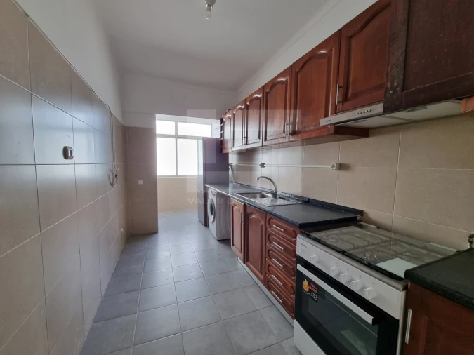 Apartamento T3 para Venda em Mina de Água Foto 4