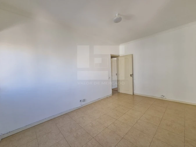 Apartamento T3 para Venda em Mina de Água Foto 15