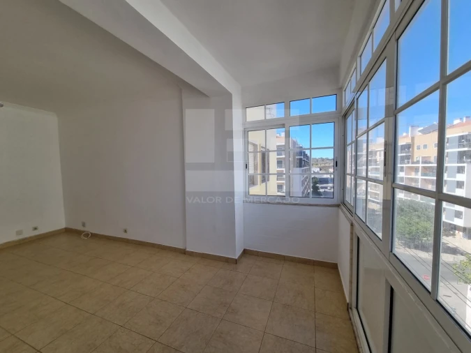 Apartamento T3 para Venda em Mina de Água Foto 24