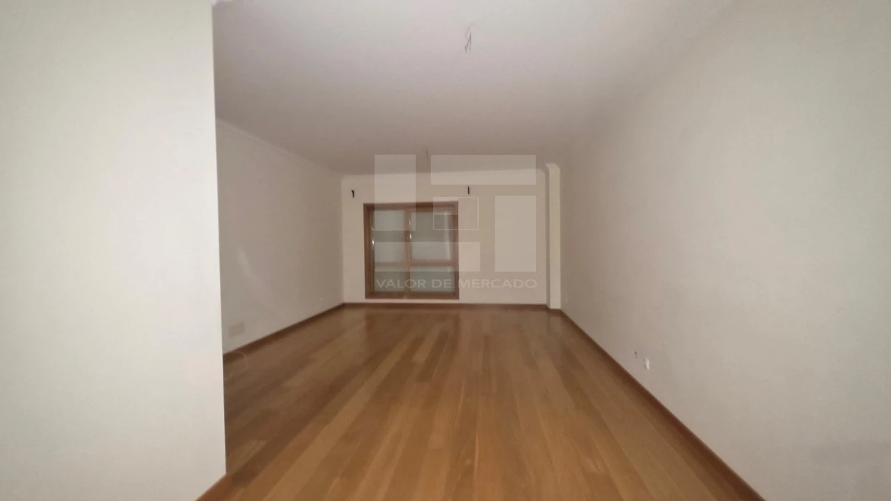 Apartamento T2 para Venda em Venteira Foto 5