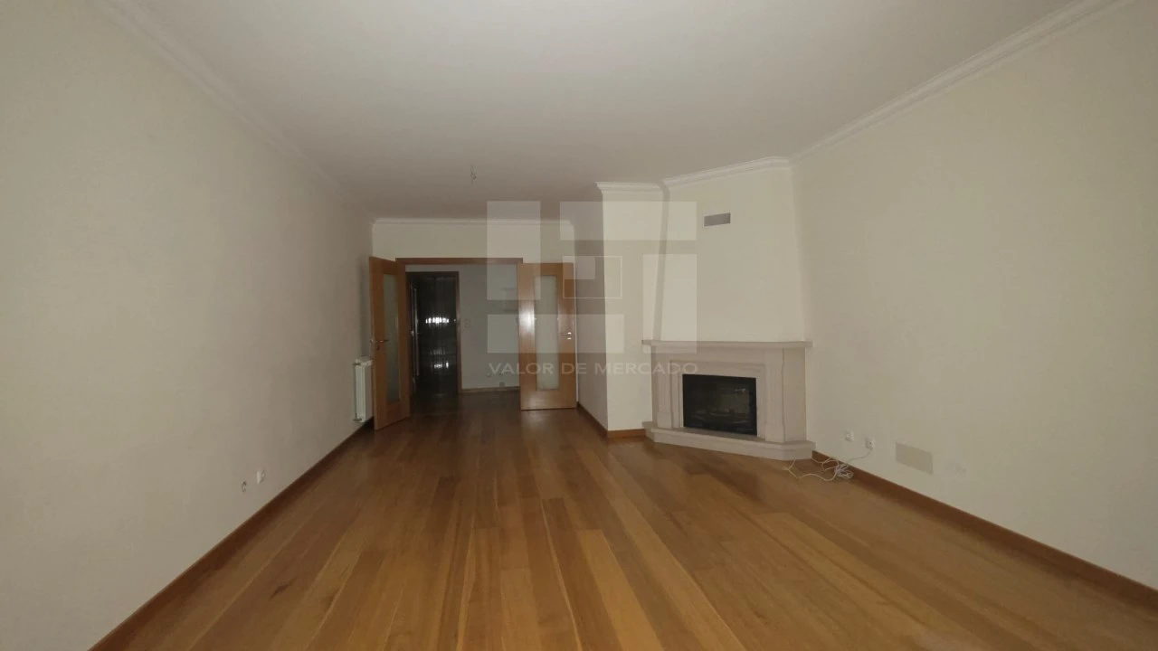 Apartamento T2 para Venda em Venteira Foto 8