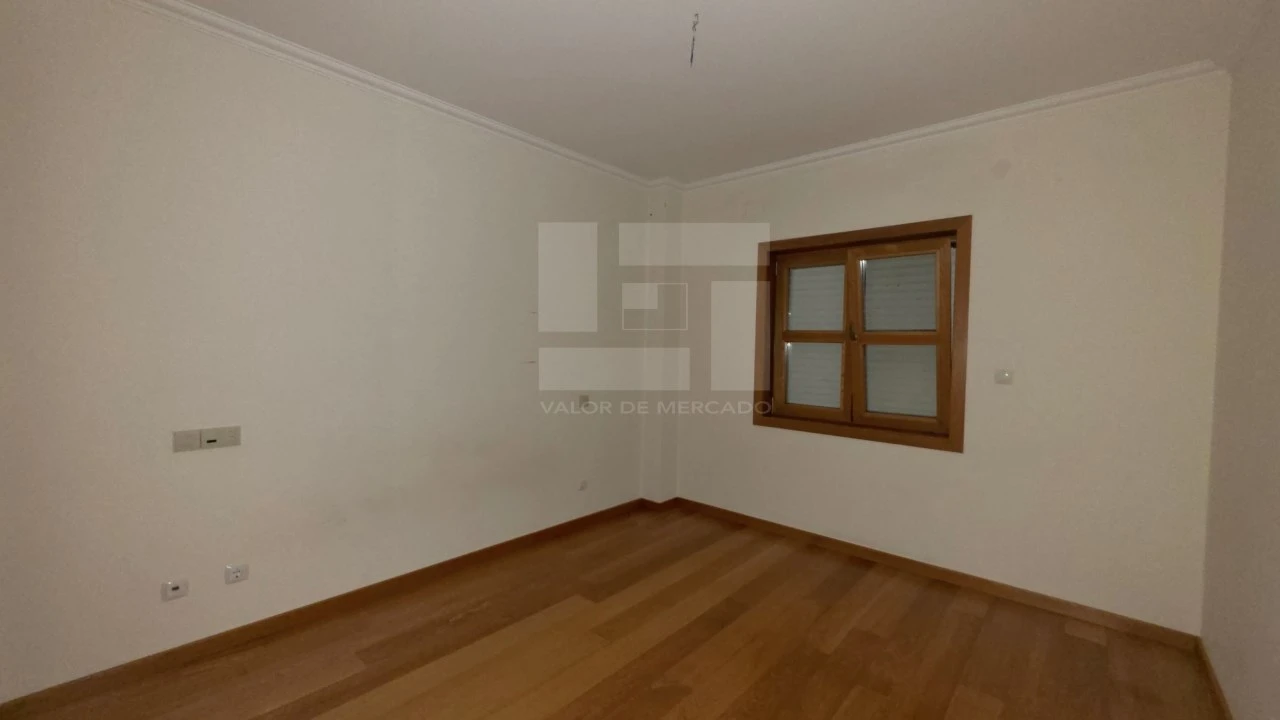 Apartamento T2 para Venda em Venteira Foto 13