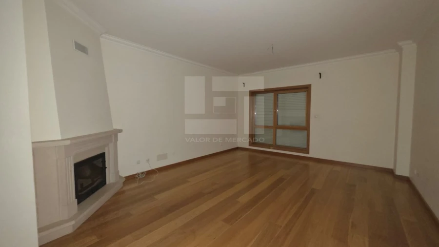 Apartamento T2 para Venda em Venteira Foto 7
