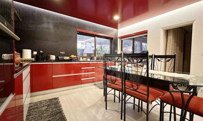 Moradia T3 para Venda em Areosa Foto 5