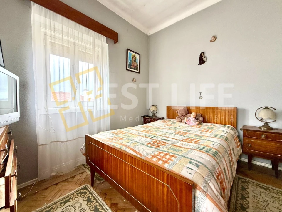 Moradia T4 para Venda em Encarnação Foto 8