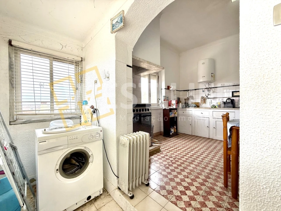 Moradia T4 para Venda em Encarnação Foto 14