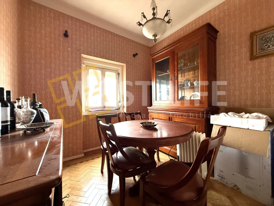 Moradia T4 para Venda em Encarnação Foto 7