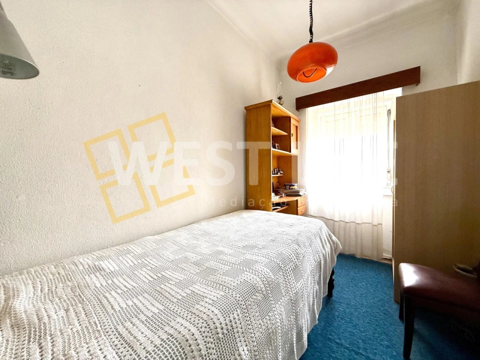 Moradia T4 para Venda em Encarnação Foto 17