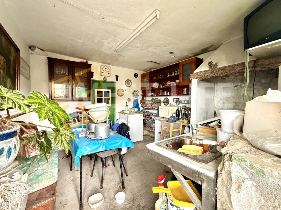 Moradia T4 para Venda em Encarnação Foto 24