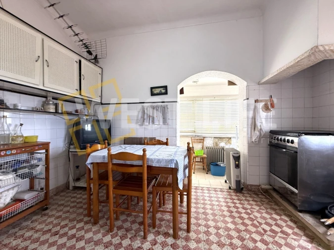 Moradia T4 para Venda em Encarnação Foto 15