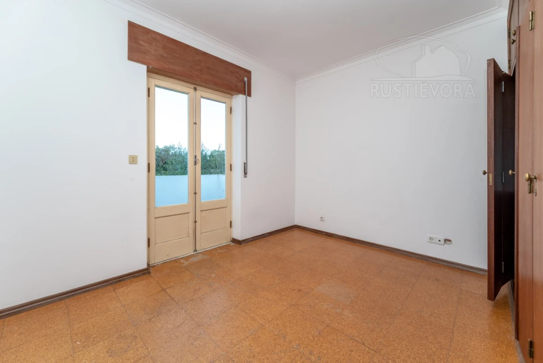 Moradia T4 para Venda em Malagueira e Horta das Figueiras Foto 18