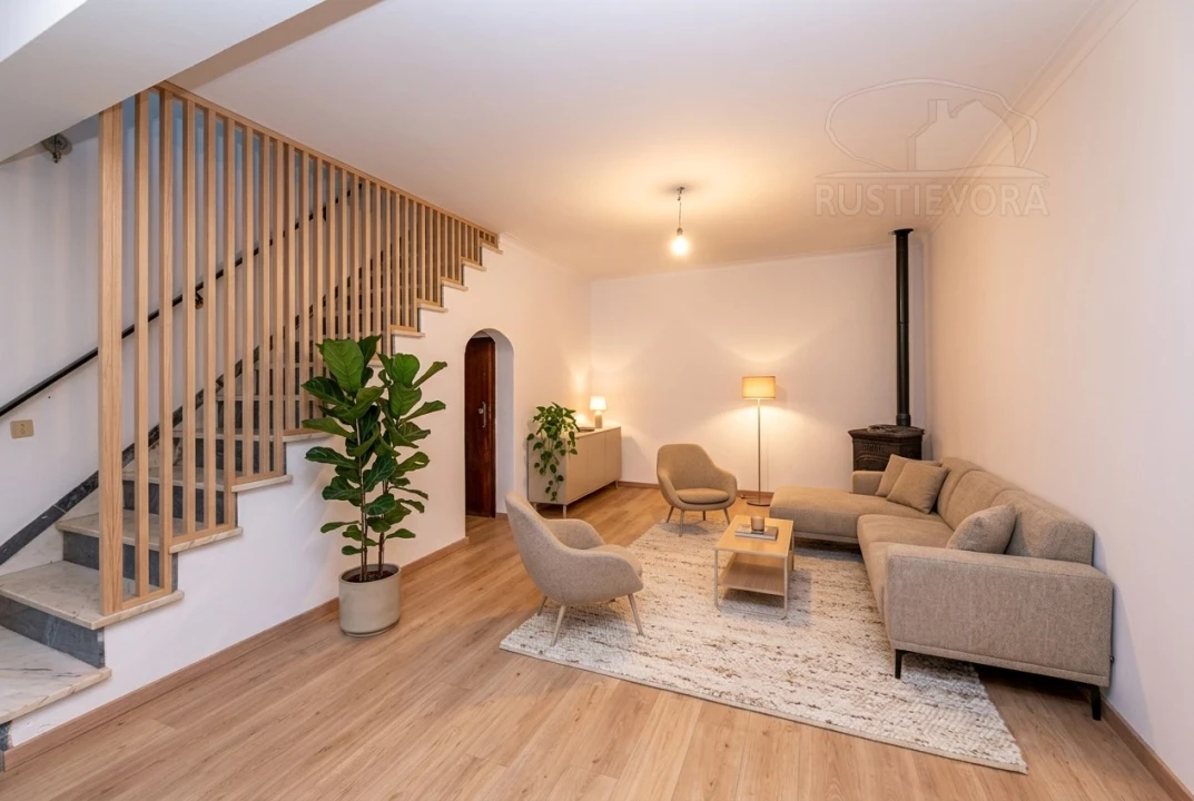 Moradia T4 para Venda em Malagueira e Horta das Figueiras Foto 3