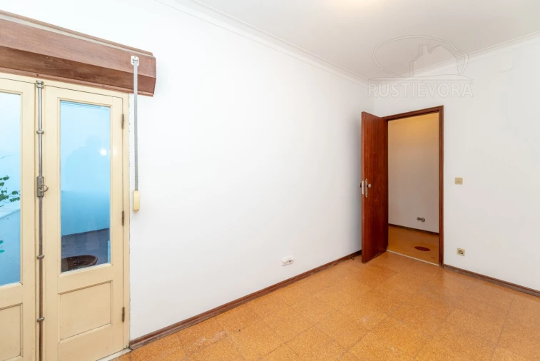 Moradia T4 para Venda em Malagueira e Horta das Figueiras Foto 22