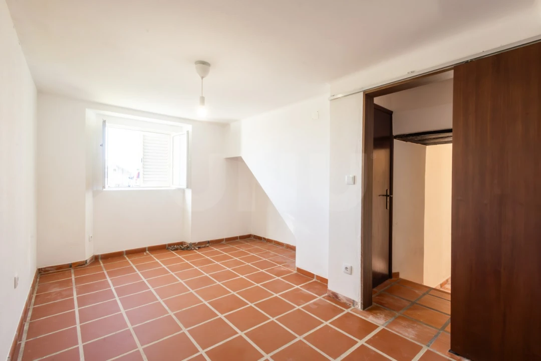 Moradia T3 para Venda em Alvorninha Foto 28