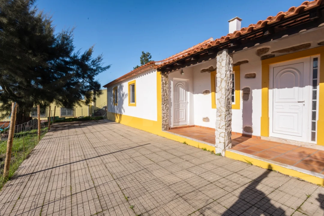 Moradia T3 para Venda em Alvorninha Foto 33