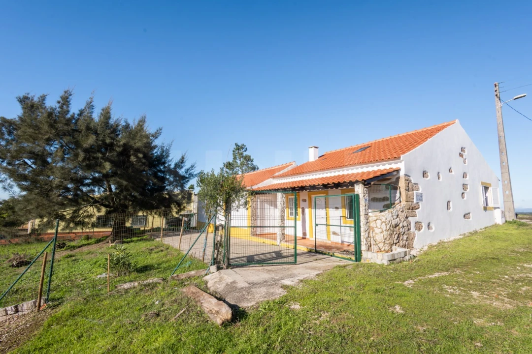 Moradia T3 para Venda em Alvorninha Foto 38