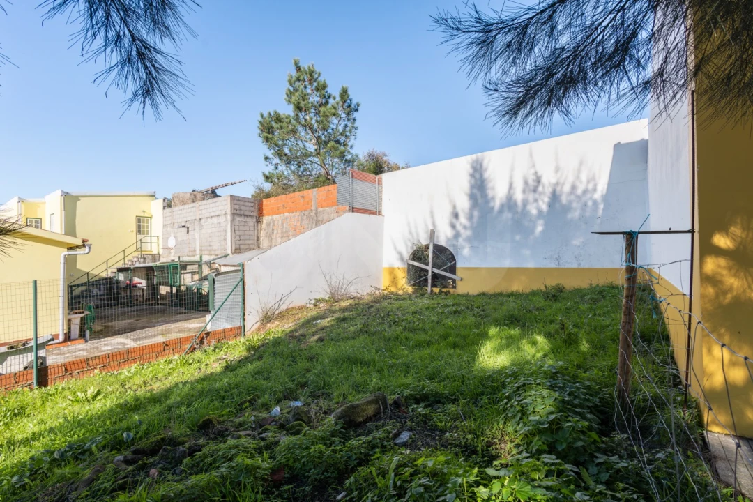 Moradia T3 para Venda em Alvorninha Foto 44