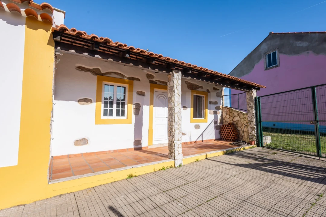 Moradia T3 para Venda em Alvorninha Foto 45