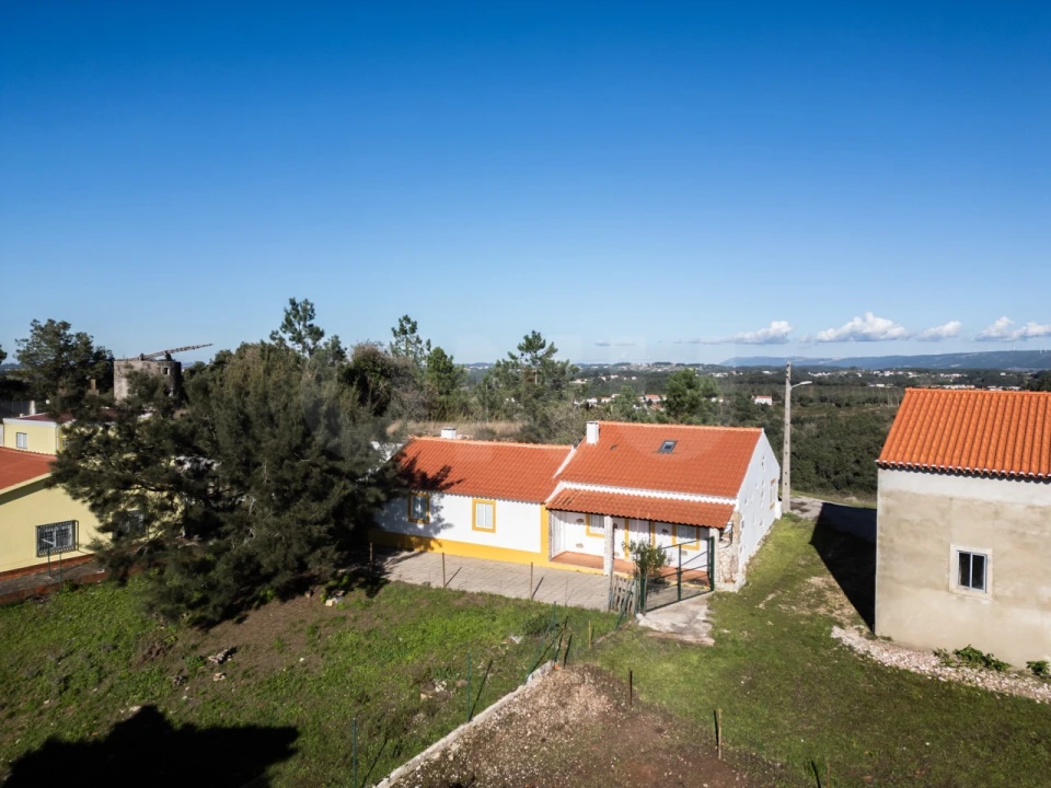 Moradia T3 para Venda em Alvorninha Foto 58