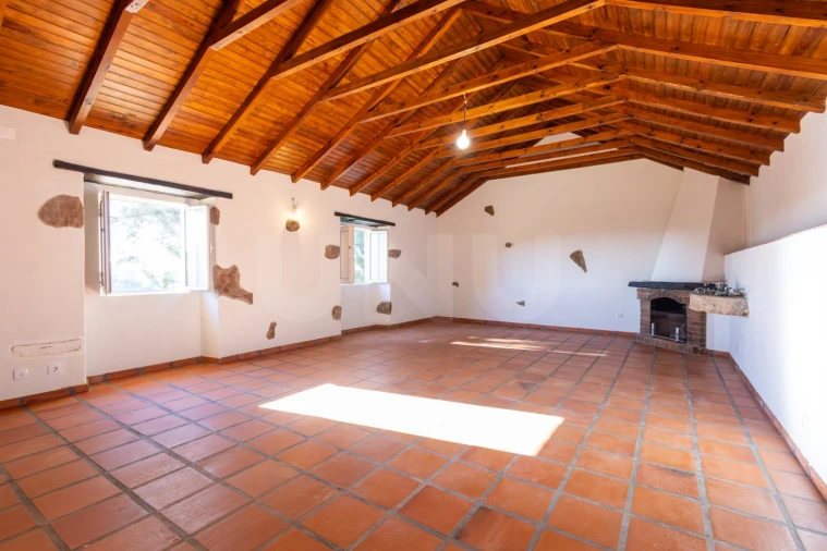 Moradia T3 para Venda em Alvorninha Foto 2