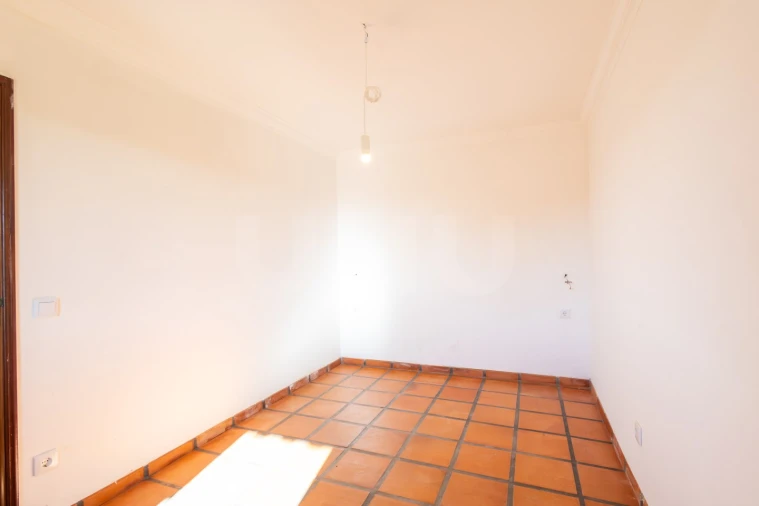 Moradia T3 para Venda em Alvorninha Foto 16