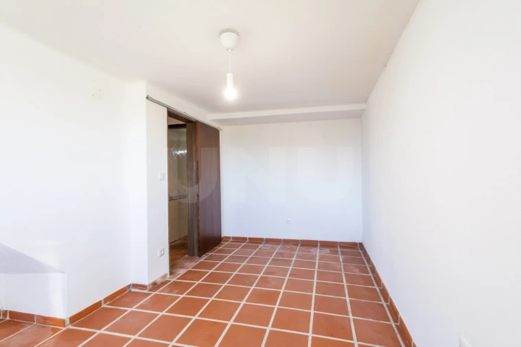 Moradia T3 para Venda em Alvorninha Foto 29