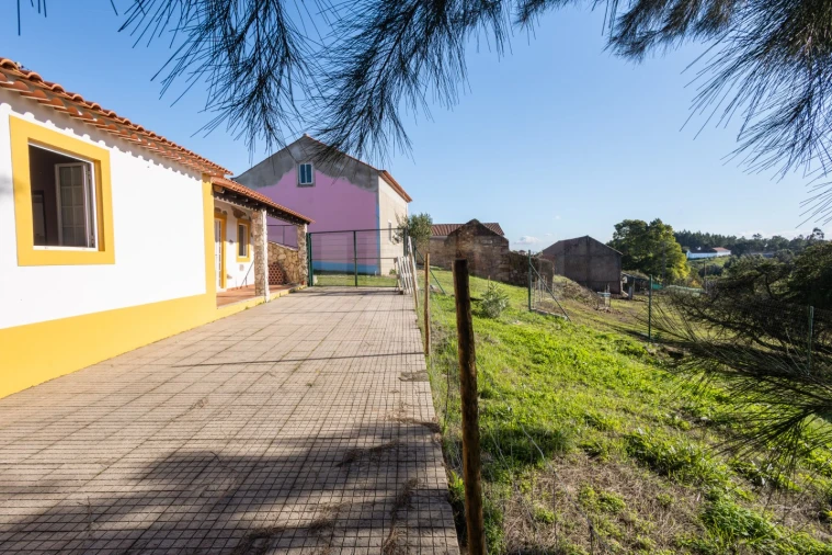 Moradia T3 para Venda em Alvorninha Foto 41