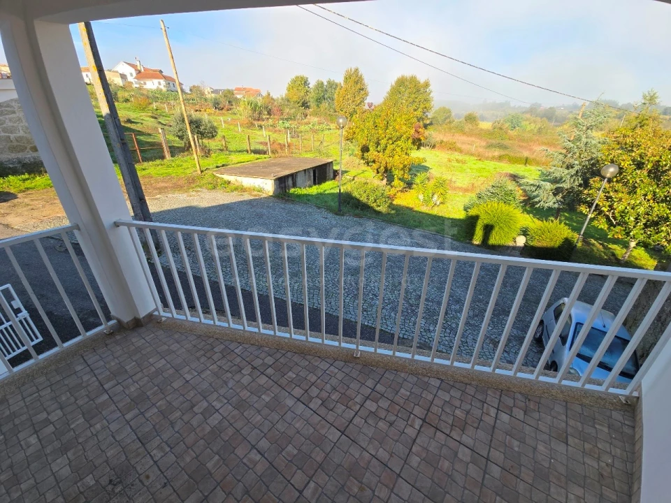 Moradia T2 para Venda em Santa Comba Dão e Couto do Mosteiro Foto 11