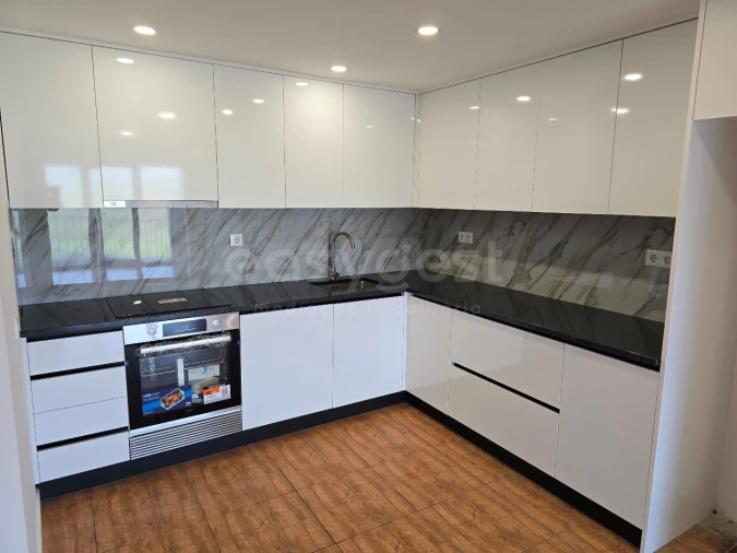 Moradia T2 para Venda em Santa Comba Dão e Couto do Mosteiro Foto 5